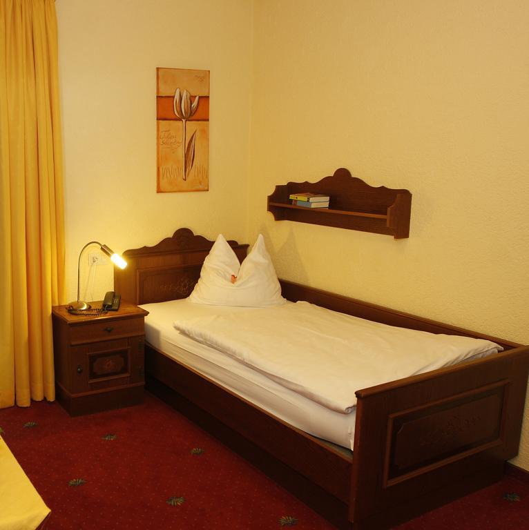 Waldhaus Eifel Hotel Gondorf Room photo